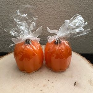Orange Pumpkin Candle Set 🎃